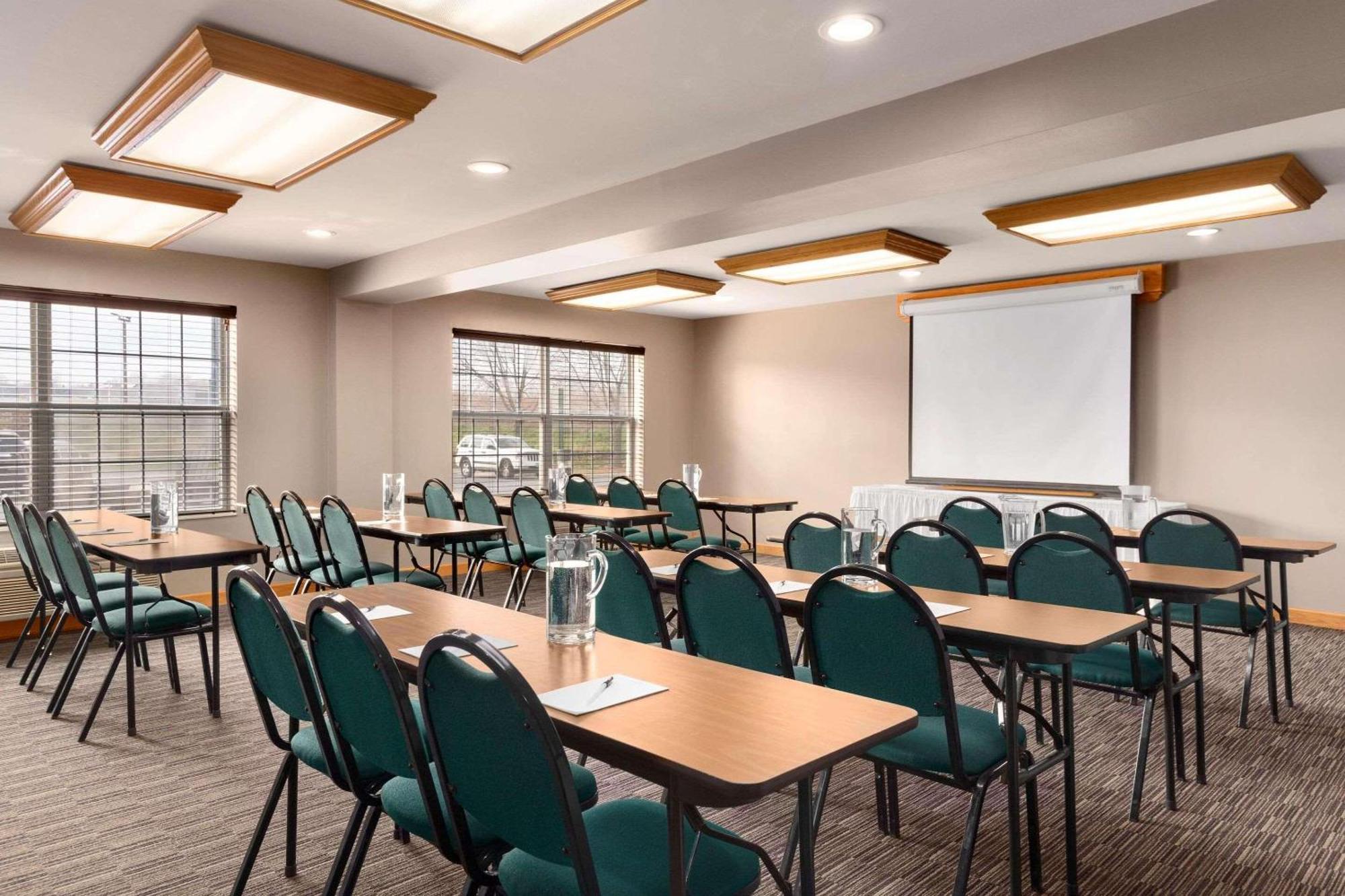 Country Inn & Suites By Radisson, Rochester South, Mn מראה חיצוני תמונה